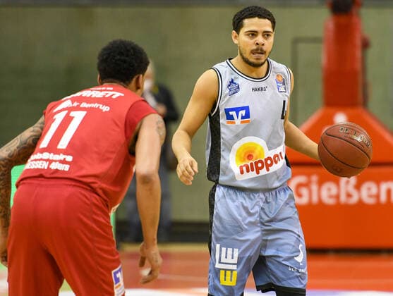 Diante Garrett, Nimrod Hilliard Basketball Bundesliga, basketball season 2020 2021, 16 matchday, Germany, easyCredit BBL, Germany, Giessen 46ers, giessen red, men, jobstairs GIESSEN 46ers Hakro Merlins Crailsheim, men, Crailsheim light blue