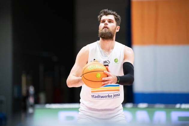 BARMER 2 Basketball Bundesliga ProA Season 2020 2021 Matchday 20 on 06 02 2021 Science City Jena vs Phoenix Hagen Julius Wolf Jena , Portrait Sparkassen Arena Jena