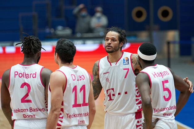 Syntainics MBC Telekom Baskets Bonn, basketball, Bundesliga, men, 17 matchday, 06 02 2021, the Baskets Xavier Pollard Bonn, 2 , Anthony DiLeo Bonn, 11 , Chris Babb Bonn, 7 , Josh Hagins Bonn, 5 after their 97 103 victory Syntainics MBC Telekom Baskets Bonn, basketball, Bundesliga, men, 17 matchday, 06 02 2021, Weissenfels. Copyright: xSchulz Eibner-Pressefotox ep_esz