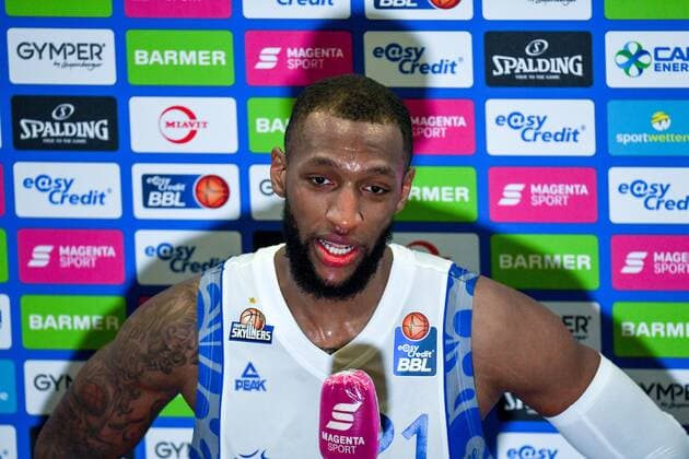 GER, Basketball, RASTA Vechta vs Fraport Skyliners 06 02 2020, RASTA Dome, Vechta, GER, easy Credit BBL, RASTA Vechta vs Fraport Skyliners, pictured after the defeat at the Interwiew Josh Kamari MURPHY Fraport Skyliners 21 nordphotoxRojahn nph00310