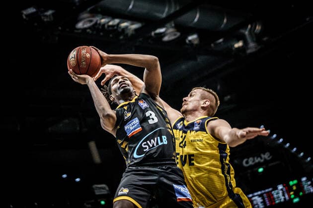 Basketball Oldenburg 07 02 2021 Season 2020 2021 easyCredit BBL 16 Matchday EWE Baskets MHP RIESEN Ludwigsburg Basketball Oldenburg 07 02 2021 Season 2020 2021 easyCredit BBL 16 Matchday EWE Baskets MHP RIESEN Ludwigsburg Jaleen Smith Ludwigsburg, No 03 24, Rasid Mahalbasic, EWE Baskets Oldenburg editorial use only commercial use only by arrangement with the photographer Oldenburg Germany
