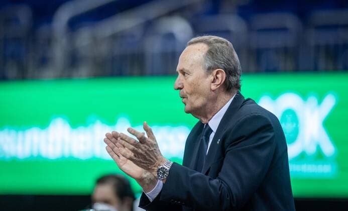Basketball Berlin 07 02 2021 Season 2020 2021 BBL 1 Bundesliga easyCredit BBL Alba Berlin NINERS Chemnitz Aito Garcia Reneses Alba Berlin, coach