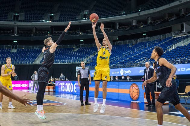 Basketball Berlin 07 02 2021 Season 2020 2021 BBL 1 Bundesliga easyCredit BBL Alba Berlin NINERS Chemnitz Marcus Eriksson Alba Berlin, No 08