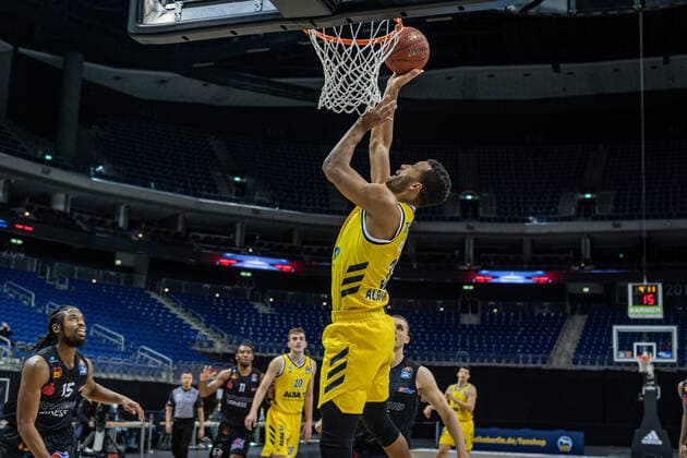 Basketball Berlin 07 02 2021 Season 2020 2021 BBL 1 Bundesliga easyCredit BBL Alba Berlin NINERS Chemnitz Johannes Thiemann Alba Berlin, No 32