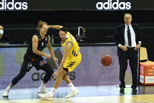f l Malte Ziegenhagen Chemnitz, Marcus Eriksson Alba, Aito Garcia Reneses Alba, 07 02 2021, BBL, Alba Berlin vs NINERS Chemnitz , at Mercedes Benz Arena, GER, Berlin, 07 02 2021, BBL, Alba vs NINERS Chemnitz Berlin Copyright: xUwexKoch xEibner-Pressefotox EP_ukh