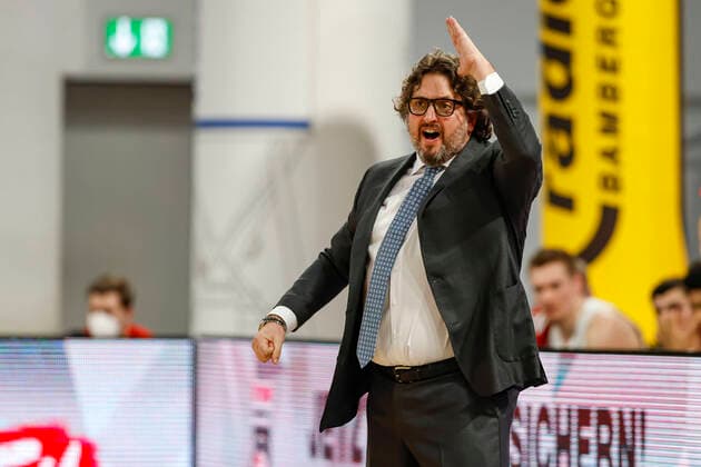 Head Coach Head Coach Andrea Trinchieri Bayern Munich Brose Bamberg Bayern Munich easyCredit BBL Basketball Bundesliga Basketball Season 2020 21 20 Matchday, 07 02 2021 Bamberg, Brose Arena Copyright: DanielxLöb