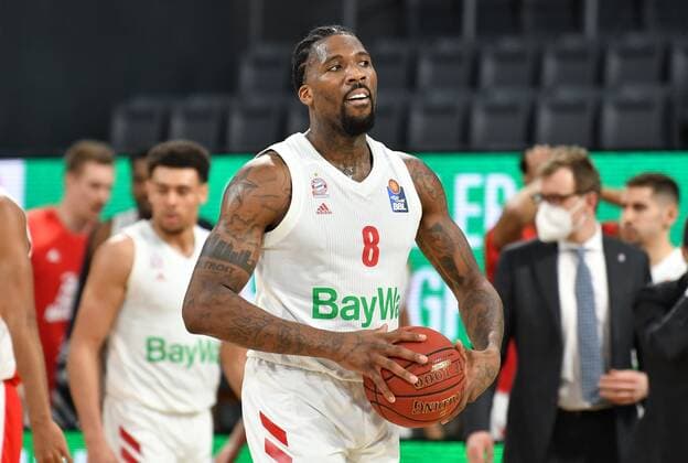 BAMBERG 07 02 2021 Basketball easycredit 1 Basketball Bundesliga 20 Matchday Brose Bamberg vs FC Bayern Munich Jalen Reynolds 8, FC Bayern Munich happy after 93 92 win against Bamberg Photo Hans Martin Issler isslerimages Brose Bamberg vs FC Bayern Munich