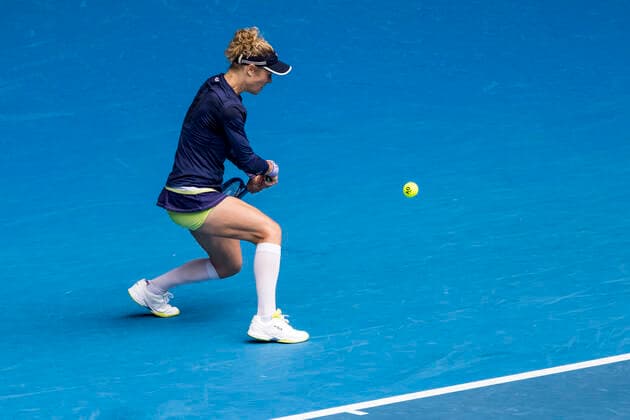 MELBOURNE, VIC - FEBRUARY 08: Laura Siegemund of Germany returns the ball during round 1 of the 2021 Australian Open on February 8 2020, at Melbourne Park in Melbourne, Australia. (Photo by Jason Heidrich Icon Sportswire) TENNIS: FEB 08 Australian Open Icon2102080801