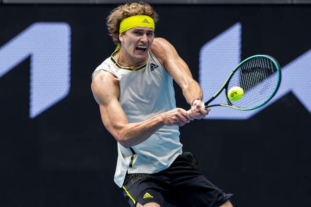 MELBOURNE, VIC - FEBRUARY 08: Alexander Zverev of Germany returns the ball during round 1 of the 2021 Australian Open on February 8 2020, at Melbourne Park in Melbourne, Australia. (Photo by Jason Heidrich Icon Sportswire) TENNIS: FEB 08 Australian Open Icon2102081651