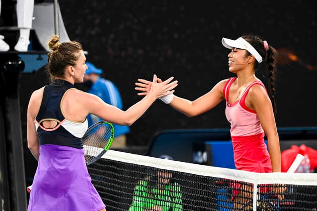 TENNIS AUSTRALIAN OPEN, Lizette Cabrera of Australia (right) congratulates Simona Halep of Romania after their first Round Women s singles match on Day 1 of the Australian Open at Melbourne Park in Melbourne, Monday, February 8, 2021. ( NO ARCHIVING, EDITORIAL USE ONLY, NO USE IN BOOKS WITHOUT CONSENT MELBOURNE VIC AUSTRALIA  Copyright: xDAVExHUNTx 20210208001519157898