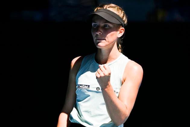 TENNIS AUSTRALIAN OPEN, Maddison Inglis of Australia in action during her first Round Women s singles match against Sofia Kenin of the United States of America on Day 2 of the Australian Open at Melbourne Park in Melbourne, Tuesday, February 9, 2021. ( NO ARCHIVING, EDITORIAL USE ONLY, NO USE IN BOOKS WITHOUT CONSENT MELBOURNE VIC AUSTRALIA  Copyright: xDEANxLEWINSx 20210209001519306338