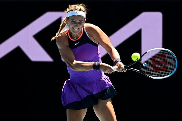 TENNIS AUSTRALIAN OPEN, Victoria Azarenka of Belarus in action during her first Round Women s singles match against Jessica Pegula of the United States of America on Day 2 of the Australian Open at Melbourne Park in Melbourne, Tuesday, February 9, 2021. ( NO ARCHIVING, EDITORIAL USE ONLY, NO USE IN BOOKS WITHOUT CONSENT MELBOURNE VIC AUSTRALIA  Copyright: xDAVExHUNTx 20210209001519317765