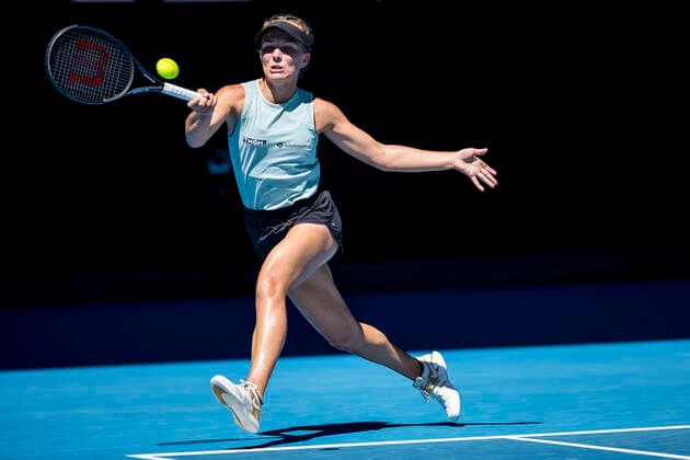 MELBOURNE, VIC - FEBRUARY 09: Maddison Inglis of Australia returns the ball during round 1 of the 2021 Australian Open on February 9 2020, at Melbourne Park in Melbourne, Australia. (Photo by Jason Heidrich Icon Sportswire) TENNIS: FEB 09 Australian Open Icon2102090392