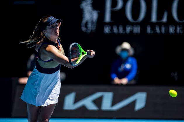 MELBOURNE, VIC - FEBRUARY 09: Elina Svitolina of Ukraine returns the ball during round 1 of the 2021 Australian Open on February 9 2020, at Melbourne Park in Melbourne, Australia. (Photo by Jason Heidrich Icon Sportswire) TENNIS: FEB 09 Australian Open Icon2102090742
