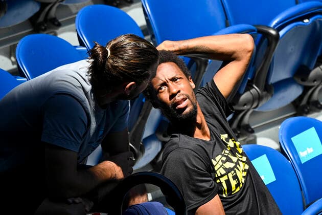 TENNIS AUSTRALIAN OPEN, Boyfriend Gael Monfils of France sits in the players box of Elina Svitolina of Ukraine during her first Round Women s singles match against Marie Bouzkova of the Czech Republic on Day 2 of the Australian Open at Melbourne Park in Melbourne, Tuesday, February 9, 2021. ( NO ARCHIVING, EDITORIAL USE ONLY, NO USE IN BOOKS WITHOUT CONSENT MELBOURNE VIC AUSTRALIA  Copyright: xDEANxLEWINSx 20210209001519327364