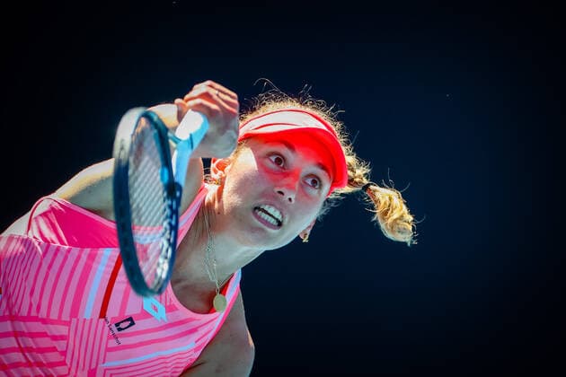 Elise Mertens WTA, Tennis Damen 16) pictured in action during a tennis match between Belgian Mertens and Canadian Fernandez, in the first round of the women s singles competition of the Australian Open tennis Grand Slam, Tuesday 09 February 2021 in Melbourne Park, Melbourne, Australia. The 2021 edition of the Australian Grand Slam has been delayed by three weeks because of the pandemic. PATRICKxHAMILTON  x2640600x