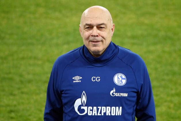 Schalke 04 RB Leipzig 06 02 2021 Gelsenkirchen, 06 02 2021, VELTINS Arena, Football, DFL, Bundesliga , FC Schalke 04 vs RB Leipzig , Im Bild Trainer Christian Gross Schalke 04 , DFL regulations prohibit any use of photographs as image sequences and or quasi video , Foto PICTURE POINT Roger Petzsche Pool via Christopher Neundorf Kirchner Media, Only for journalistic use Only for editorial use , National and International News Agencies OUT , PUBLICATION IS HONORARY, plus VAT , , Gelsenkirchen VELTINS Arena Nordrhein Westfalen Germany Poolfoto PICTURE POINT Fotoagentur via Christopher Neundorf Kirchner-Media ,EDITORIAL USE ONLY