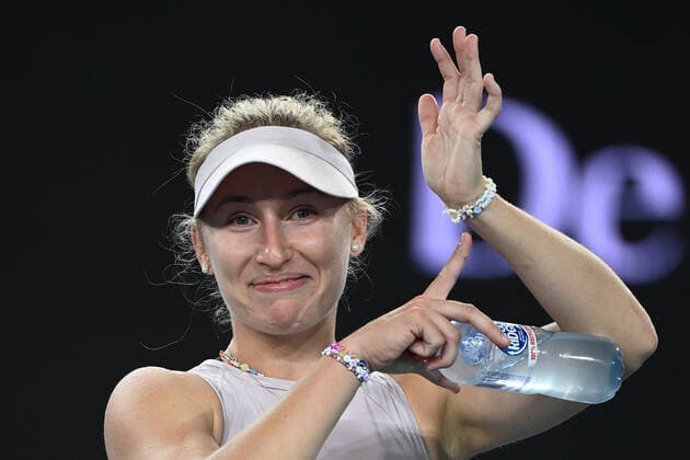 TENNIS AUSTRALIAN OPEN, Daria Gavrilova of Australia points to a bracelet she made after winning her first Round Women s singles match against Sara Sorribes Tormo of Spain on Day 2 of the Australian Open at Melbourne Park in Melbourne, Tuesday, February 9, 2021. ( NO ARCHIVING, EDITORIAL USE ONLY, NO USE IN BOOKS WITHOUT CONSENT MELBOURNE VIC AUSTRALIA  Copyright: xDAVExHUNTx 20210209001519384874