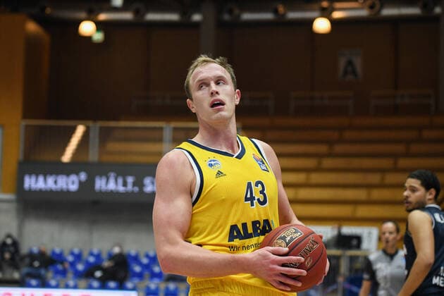 Luke Sikma ALBA Berlin rolls his eyes in dissatisfaction, GER, HAKRO Merlins Crailsheim vs Alba Berlin, 09 02 2021, 17 matchday easycredit Basketball Bundesliga, season 2020 2021 GER, HAKRO Merlins Crailsheim vs Alba Berlin, 09 02 2021, 17 matchday easycredit Basketball Bundesliga, season 2020 2021 Crailsheim Copyright: xEibnerxPressefoto MichaelxMemmlerx EP_MMR