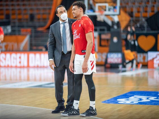 Demond Greene FC Bayern, Asst Coach , Wade Baldwin FC Bayern, 02 , ratiopharm Ulm vs FC Bayern Basketball, Basketball, Bundesliga, easycredit, 17 Spieltag, Saison 2020 2021, 09 02 2021, ratiopharm Ulm vs FC Bayern Basketball, Basketball, Bundesliga, easycredit, 17 Spieltag, Saison 2020 2021, 09 02 2021 New Ulm. Copyright: xEIBNER SaschaxWaltherx EP_EER