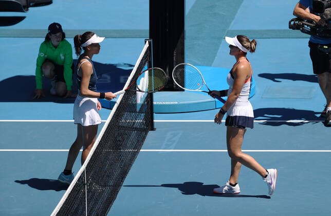 (210210) -- MELBOURNE, Feb. 10, 2021 -- Hsieh Su-Wei (L) greets Bianca Andreescu after the women s singles second round match between Hsieh Su-Wei of Chinese Taipei and Bianca Andreescu of Canada at the Australian Open in Melbourne Park, Melbourne, Australia on Feb. 10, 2021. ) (SP)AUSTRALIA-MELBOURNE-TENNIS-AUSTRALIAN OPEN-DAY 3 BaixXuefei 