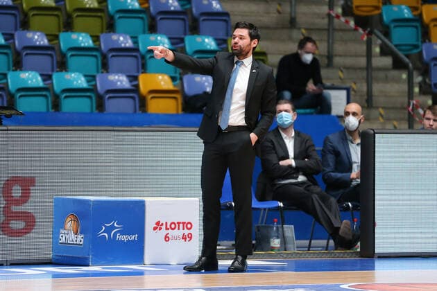 Basketball Bundesliga,Fraport Skyliners Brose Bamberg,2021 02 09,GER, im Gleim Sebastian, HC Fraport Skyliners , ,Eibner Pressefoto Uli Scherbaum Fraport Skyliners Brose Bamberg Frankfurt Copyright: xEibner-Pressefoto UlrichxScherbax EP_usm