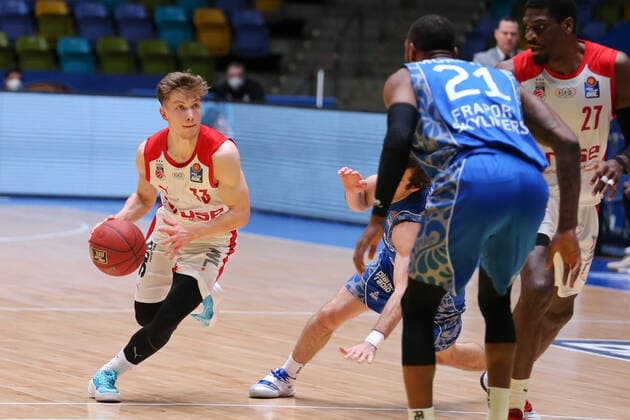 Basketball Bundesliga,Fraport Skyliners Brose Bamberg,2021 02 09,GER, im Hundt Bennet, Brose Bamberg, 33 , Murphy Kamari, Fraport Skyliners, 21 , ,Eibner Pressefoto Uli Scherbaum Fraport Skyliners Brose Bamberg Frankfurt Copyright: xEibner-Pressefoto UlrichxScherbax EP_usm