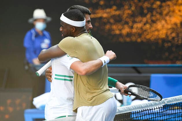 TENNIS AUSTRALIAN OPEN, Novak Djokovic of Serbia is congratulated by Frances Tiafoe of the United States of America after winning his second Round Men s singles match on Day 3 of the Australian Open at Melbourne Park in Melbourne, Wednesday, February 10, 2021. ( NO ARCHIVING, EDITORIAL USE ONLY, NO USE IN BOOKS WITHOUT CONSENT MELBOURNE VIC AUSTRALIA  Copyright: xDAVExHUNTx 20210210001519570910