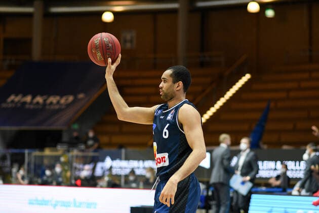 Elias Lasisi HAKRO Merlins Crailsheim on the ball, GER, HAKRO Merlins Crailsheim vs Alba Berlin, 09 02 2021, 17 matchday easycredit Basketball Bundesliga, season 2020 2021 GER, HAKRO Merlins Crailsheim vs Alba Berlin, 09 02 2021, 17 matchday easycredit Basketball Bundesliga, season 2020 2021 Crailsheim Copyright: xEibnerxPressefoto MichaelxMemmlerx EP_MMR