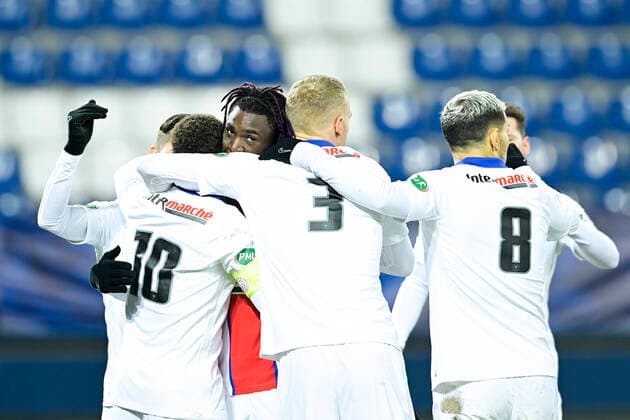 Fußball, Coupe de France, SM Caen - Paris St. Germain Joie des joueurs du PSG apres le but de Moise Kean (Caen) FOOTBALL : SM Caen vs PSG - 1 32 de Finale - Coupe de France - 10 02 2021 JBAutissier Panoramic 