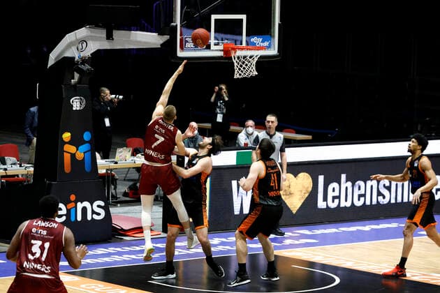 10 02 2021, easyCredit Basketball Bundesliga, BBL, season 2020 2021, men, Chemnitz Niners Rasta Vechta Jonas Richter, Niners Chemnitz Chemnitz Fair Chemnitz Saxony Germany