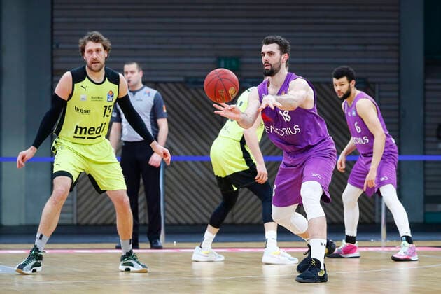 17 Matchday of the easyCredit BBL Basketball Bundesliga at Oberfrankenhalle in Bayreuth Bavaria Germany Season 2020 2021 Medi Bayreuth vs BG Goettingen Matthew Tiby Medi Bayreuth 15 left Harper Kamp BG Goettingen 18 right