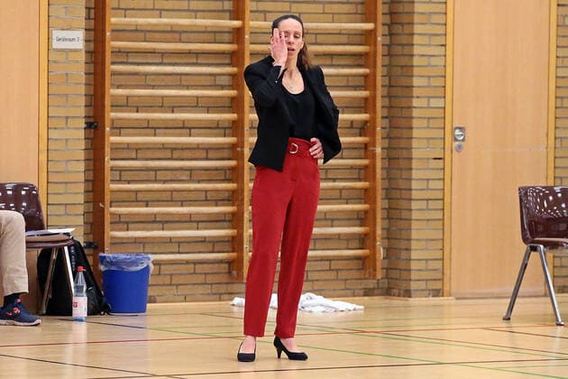 12 02 2021, xovx, Basketball Women, DBBL, 1 Bundesliga, BC Pharmaserv Marburg TSV 1880 Wasserburg coach Sidney Parsons TSV 1880 Wasserburg disappointed, disappointed looking, dissapointed Marburg Sporthalle Georg Gaßmann Stadion Hessen Germany EN