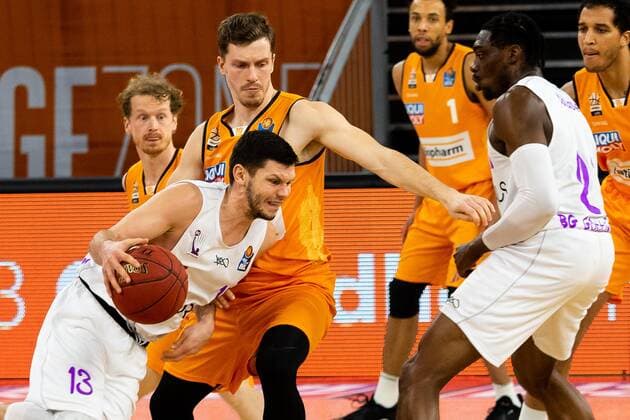 Rihards Lomazs BG Goettingen 13 GER, Ratiopharm Ulm vs BG Goettingen, easycredit 1 Bundesliga Basketball,18 Matchday, Season 2020 21, 12 02 2021 Ratiopharm Ulm vs BG Goettingen, 1 Basketball Bundesliga Neu Ulm Copyright: xEibner-Pressefoto RogerxBuerkex EP_EER