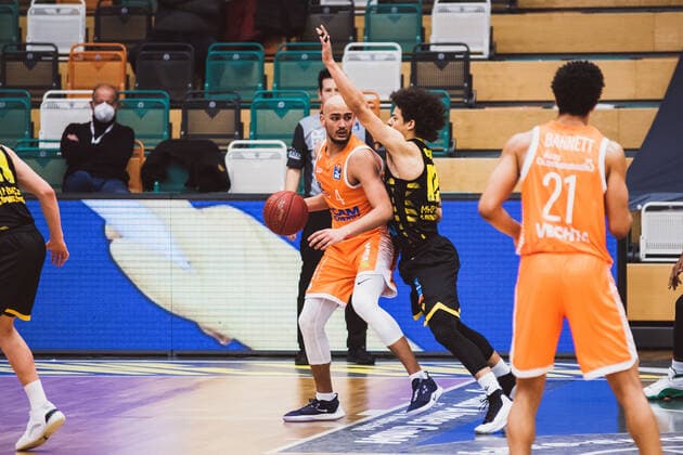 easyCredit BBL 18 Matchday RASTA Vechta vs MHP RIESEN Ludwigsburg, 12 02 2021 Stefan Peno RASTA Vechta, 4 , Jonah Radebaugh MHP RIESEN Ludwigsburg, 12 easyCredit BBL 18 Matchday RASTA Vechta vs MHP RIESEN Ludwigsburg on 12 02 2021 in Vechta RASTA Dome , Germany, Copyright: xBEAUTIFULxSPORTS Neddermannx