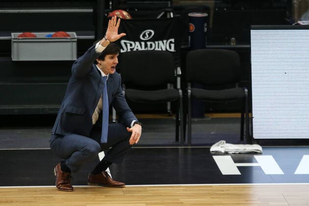 Basketball Germany, 1 Bundesliga, Hamburg Towers Telekom Baskets Bonn, Hamburg, 12 02 2021 Coach Pedro Calles Towers