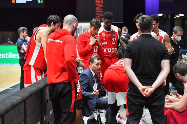 Chemnitz, Germany 12 February 2021 BBL 2020 2021 Niners Chemnitz vs Brose Bamberg team meeting of Brose Bamberg with coach Johan Roijakkers Bamberg , Copyright: xFotostandx xDostmannx