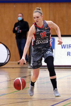 12 02 2021, xovx, Basketball Women, DBBL, 1 Bundesliga, BC Pharmaserv Marburg TSV 1880 Wasserburg Laura Hebecker TSV 1880 Wasserburg , Freisteller Marburg Sporthalle Georg Gaßmann Stadion Hessen Germany DE