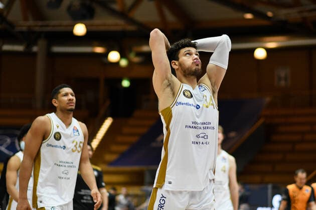 Gavin Schilling Basketball Loewen Braunschweig is disappointed with the defeat, GER, HAKRO Merlins Crailsheim vs Basketball Loewen Braunschweig, 12 02 2021, 18 Spieltag easycredit Basketball Bundesliga, Spielzeit 2020 2021 GER, HAKRO Merlins Crailsheim vs Basketball Loewen Braunschweig, 12 02 2021, 18 Spieltag easycredit Basketball Bundesliga, Spielzeit 2020 2021 Crailsheim Copyright: xEibnerxPressefoto MichaelxMemmlerx EP_MMR