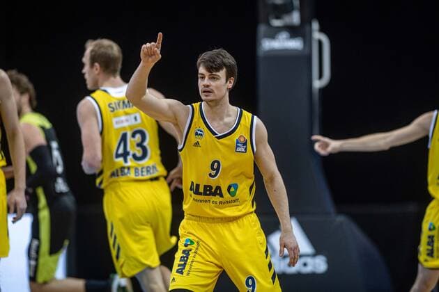 Basketball Berlin12 02 2021 Season 2020 2021 BBL 1 Bundesliga easyCredit BBL Alba Berlin medi Bayreuth Jonas Mattisseck Alba Berlin, No 09