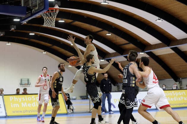 Rheinstars Cologne Iserlohn Kangaroos Basketball Pro B Cologne Germany 13 02 2021 center Yannick Kneesch Rheinstars Cologne