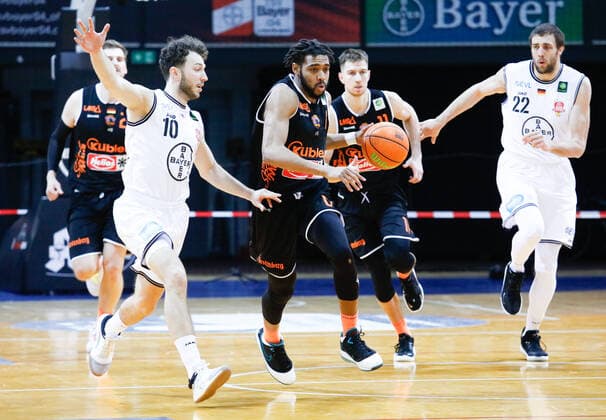 Basketball, 2. BL ProA, Bayer Giants Leverkusen - Wiha Panthers Schwenningen