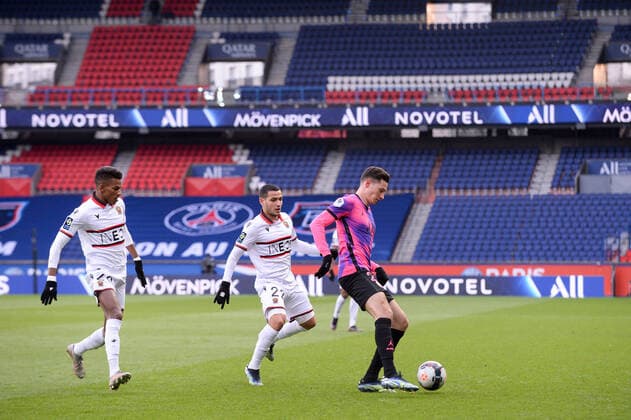 23 JULIAN DRAXLER (PSG) - 22 RONY LOPES (NICE) FOOTBALL : Paris SG vs Nice - Ligue 1 Uber Eats - 13 02 2021 FEP Panoramic 