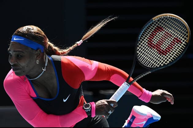 TENNIS AUSTRALIAN OPEN, Serena Williams of the United States in action during her fourth Round Women s singles match against Aryna Sabalenka of Belarus on Day 7 of the Australian Open at Melbourne Park in Melbourne, Sunday, February 14, 2021. ( NO ARCHIVING, EDITORIAL USE ONLY, NO USE IN BOOKS WITHOUT CONSENT MELBOURNE VIC AUSTRALIA  Copyright: xDEANxLEWINSx 20210214001520484753