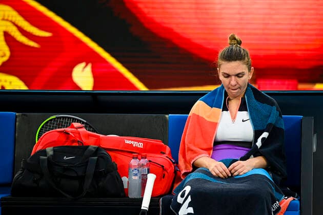 TENNIS AUSTRALIAN OPEN, Simona Halep of Romania reacts during her fourth Round Women s singles match against Iga Swiatek of Poland on Day 7 of the Australian Open at Melbourne Park in Melbourne, Sunday, February 14, 2021. ( NO ARCHIVING, EDITORIAL USE ONLY, NO USE IN BOOKS WITHOUT CONSENT MELBOURNE VIC AUSTRALIA  Copyright: xDEANxLEWINSx 20210214001520503355
