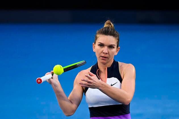 TENNIS AUSTRALIAN OPEN, Simona Halep of Romania reacts during her fourth Round Women s singles match against Iga Swiatek of Poland on Day 7 of the Australian Open at Melbourne Park in Melbourne, Sunday, February 14, 2021. ( NO ARCHIVING, EDITORIAL USE ONLY, NO USE IN BOOKS WITHOUT CONSENT MELBOURNE VIC AUSTRALIA  Copyright: xDAVExHUNTx 20210214001520507638