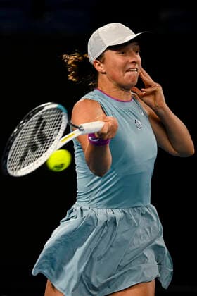 TENNIS AUSTRALIAN OPEN, Iga Swiatek of Poland in action during her fourth Round Women s singles match against Simona Halep of Romania on Day 7 of the Australian Open at Melbourne Park in Melbourne, Sunday, February 14, 2021. ( NO ARCHIVING, EDITORIAL USE ONLY, NO USE IN BOOKS WITHOUT CONSENT MELBOURNE VIC AUSTRALIA  Copyright: xDEANxLEWINSx 20210214001520510158