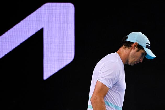 TENNIS AUSTRALIAN OPEN, Dusan Lajovic of Serbia reacts during his fourth Round Men s singles match against Alexander Zverev of Germany on Day 7 of the Australian Open at Melbourne Park in Melbourne, Sunday, February 14, 2021. ( NO ARCHIVING, EDITORIAL USE ONLY, NO USE IN BOOKS WITHOUT CONSENT MELBOURNE VIC AUSTRALIA  Copyright: xDEANxLEWINSx 20210214001520514766