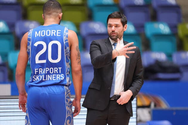 Fraport Skyliners ratiopharm Ulm, easyCredit BBL coach Sebastian Gleim Fraport Skyliners and Rasheed Moore Fraport Skyliners, 20 basketball game of the easyCredit BBL between the Fraport Skyliners and ratiopharm Ulm on 14 February 2021 at the Fraport Arena in Frankfurt am Main , Frankfurt am Main Hesse Germany Fraport Arena