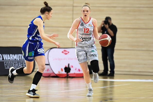 Halle, Germany 14 February 2021 1 BBL Women 2020 2021 Gisa Lions SV Halle vs TSV Wasserburg v li Charlotte Kreuter Halle and Laura Hebecker Wasserburg Erdgas Sportarena Sachsen Anhalt Copyright: xFotostandx xxBallaschx